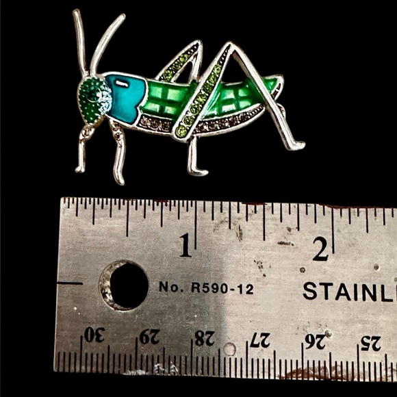 Grasshopper silver, tone pin brooch animal pins insects bug rhinestones NWOT - Picture 4 of 4